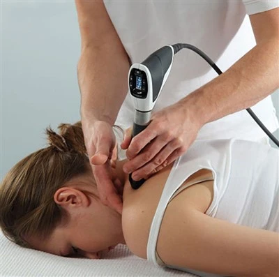 Máquina de terapia de ondas de choque focalizadas